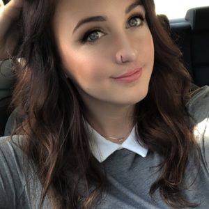 Meet your Posher, Maddie